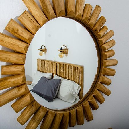 Hotel Livadia Párosz Kültér fotó