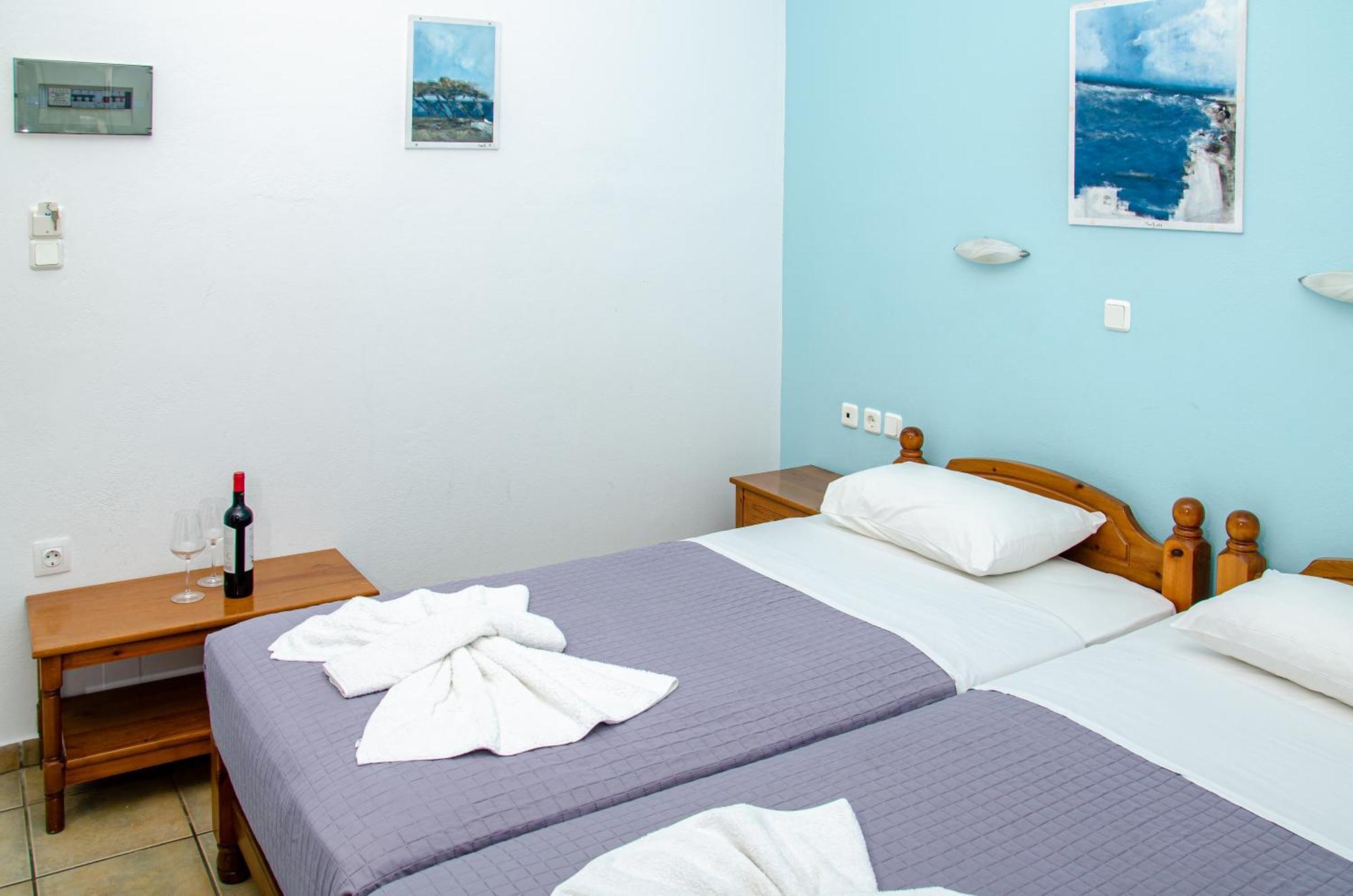 Hotel Livadia Párosz Kültér fotó
