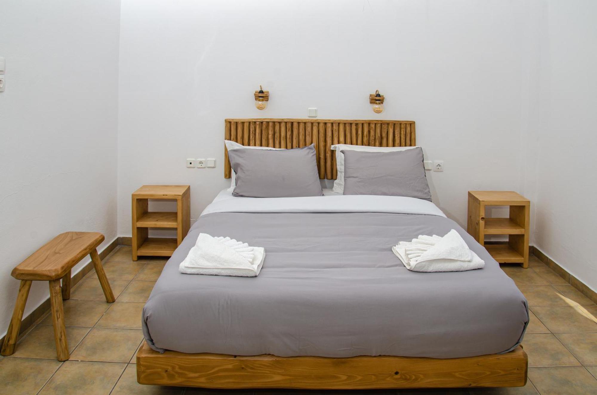 Hotel Livadia Párosz Kültér fotó